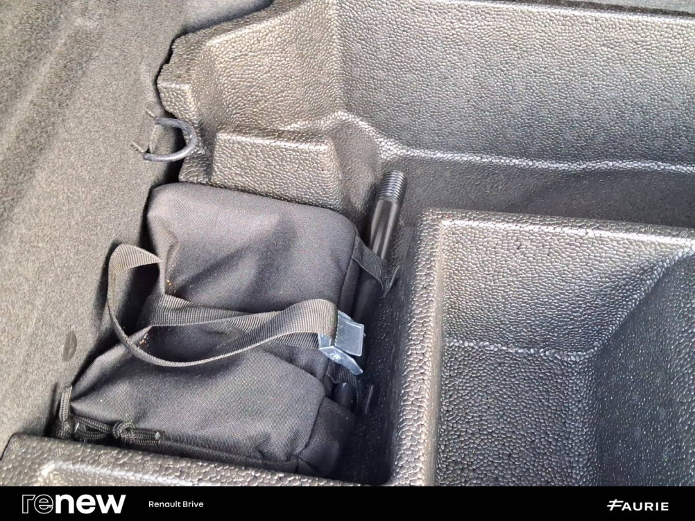 Acheter Renault Austral Austral E-Tech full hybrid 200 GSR2 Evolution 5p occasion dans les concessions du Groupe Faurie