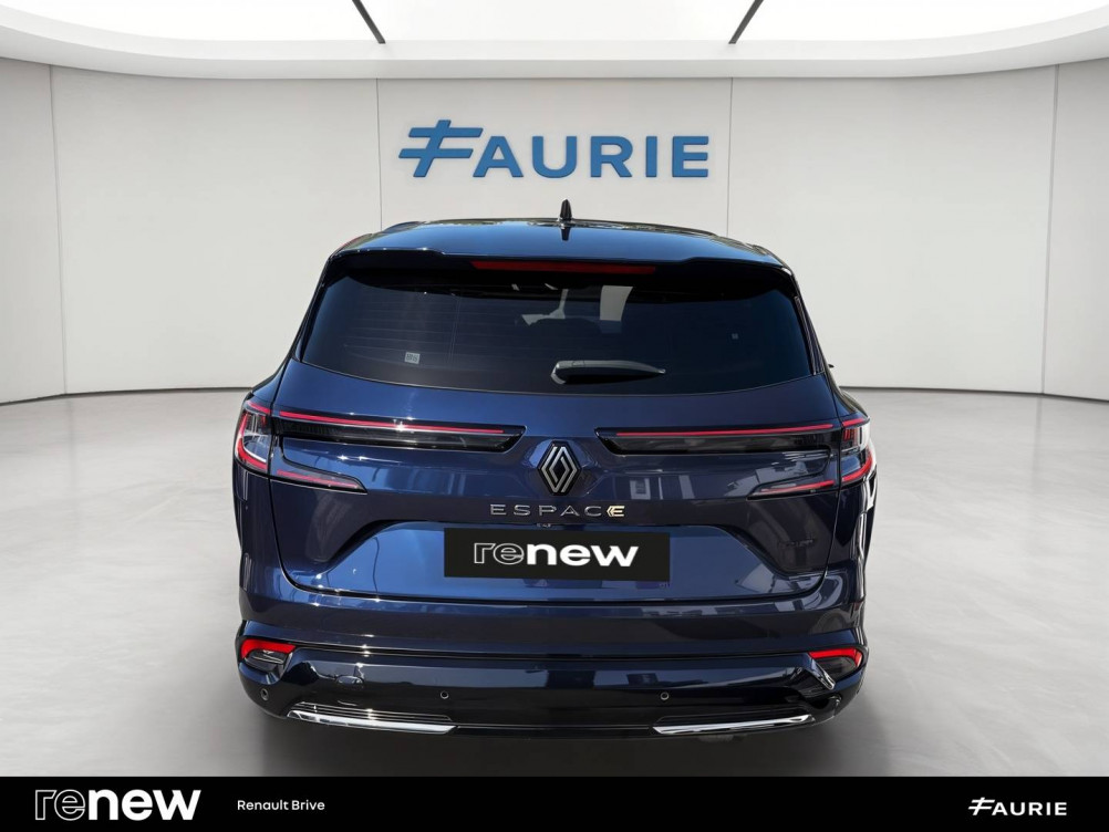 Acheter Renault Espace 6 Espace E-Tech full hybrid 200 GSR2 Techno 5p occasion dans les concessions du Groupe Faurie