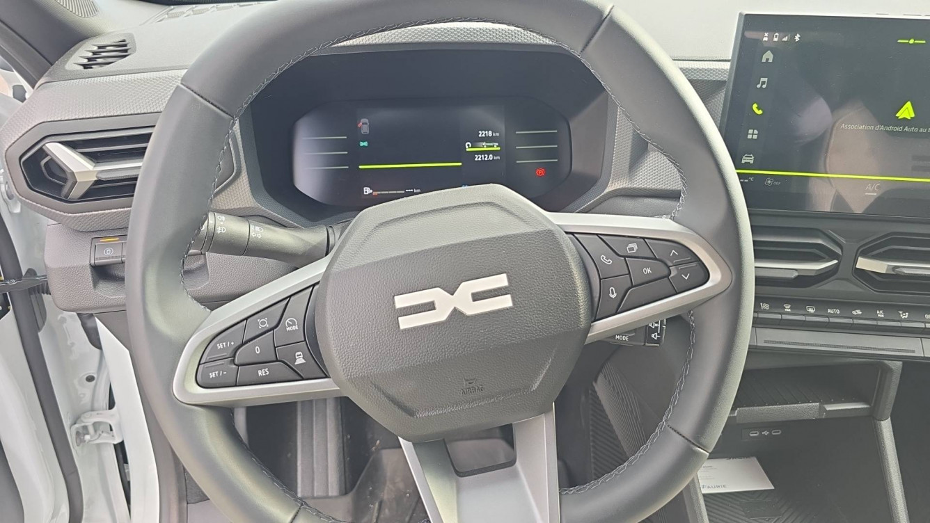 Acheter Dacia Duster Duster Hybrid 155 Journey 5p neuf dans les concessions du Groupe Faurie