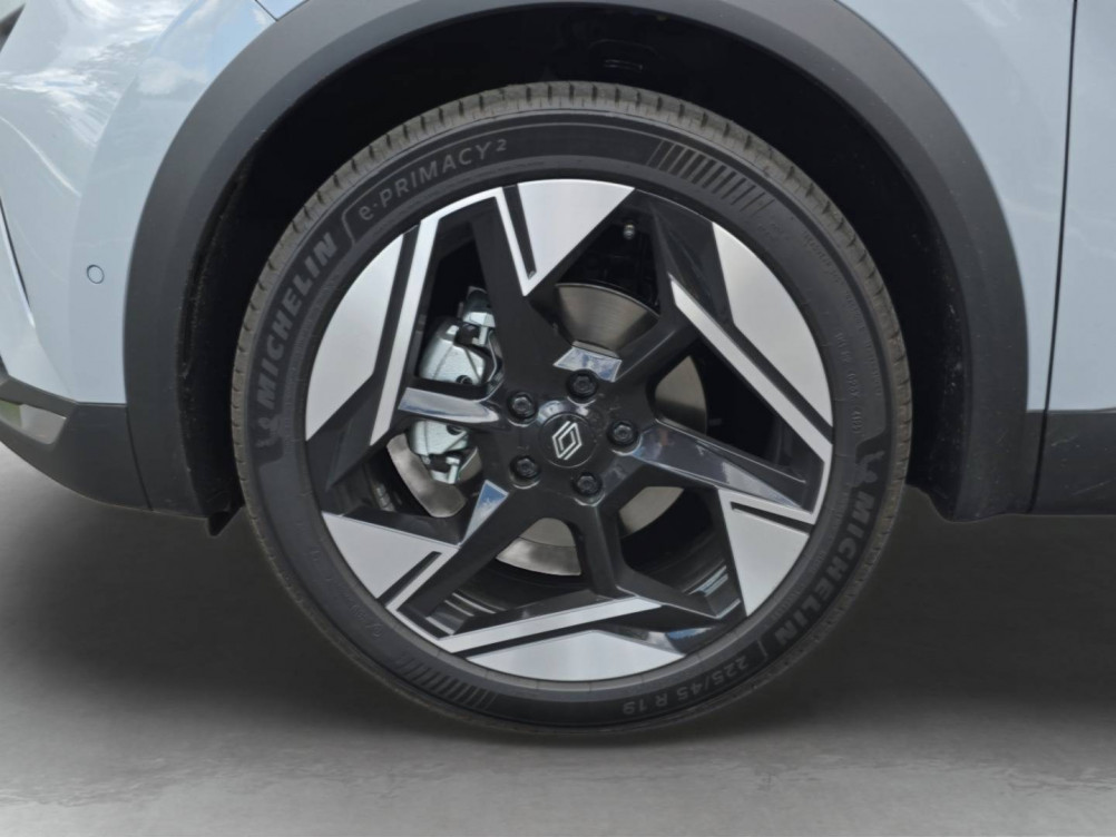 Acheter Renault Symbioz Symbioz E-Tech full hybrid 160 ch Iconic 5p neuf dans les concessions du Groupe Faurie