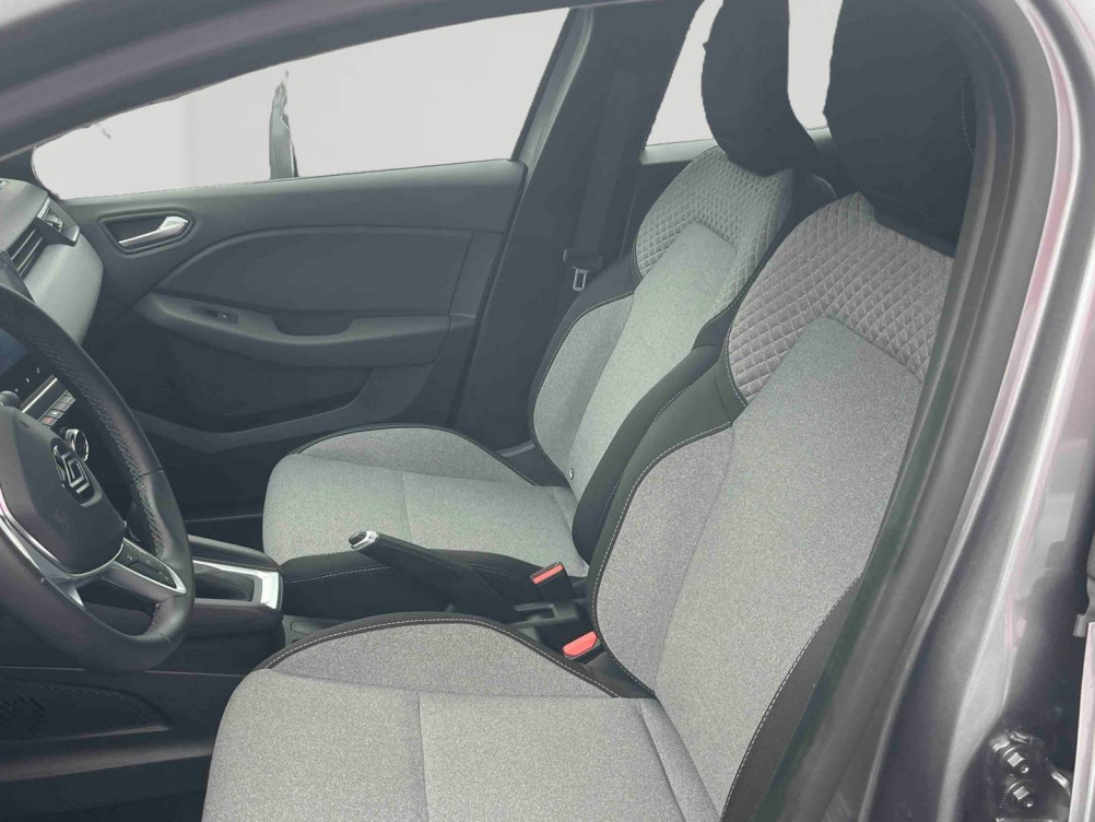 Acheter Renault Clio 5 Clio E-Tech full hybrid 145 Evolution 5p occasion dans les concessions du Groupe Faurie