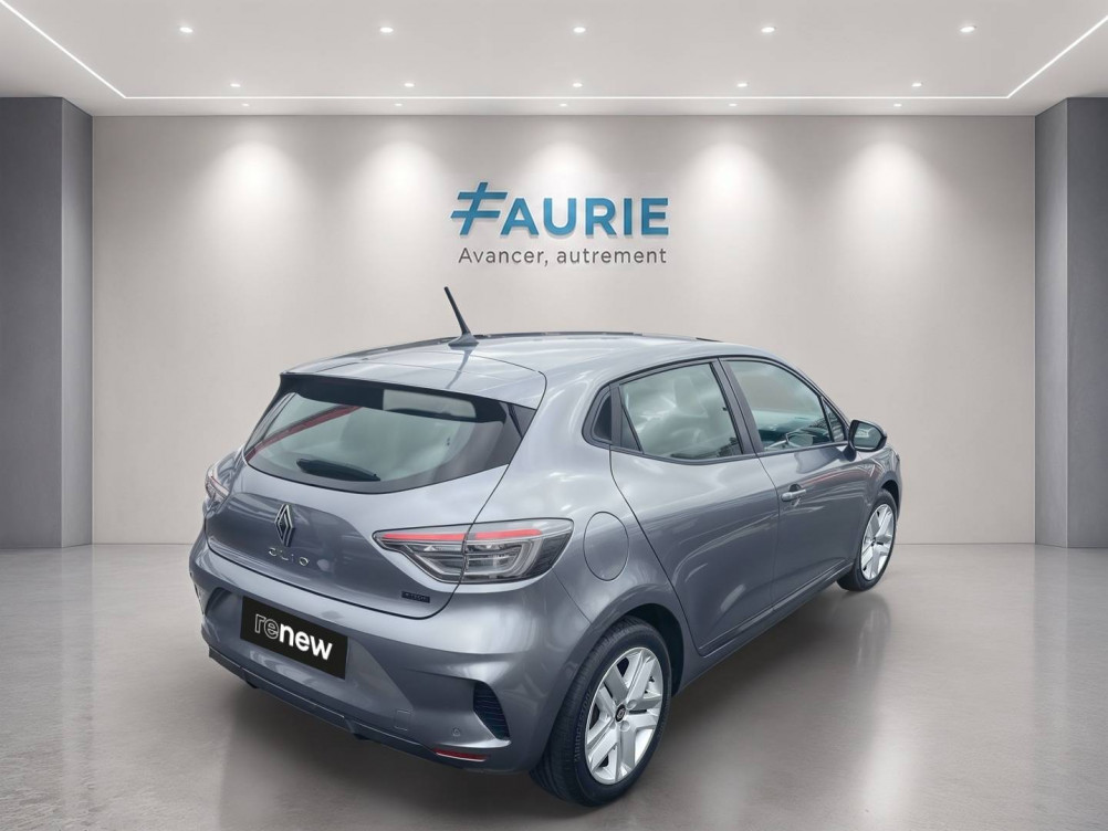 Acheter Renault Clio 5 Clio E-Tech full hybrid 145 Evolution 5p occasion dans les concessions du Groupe Faurie