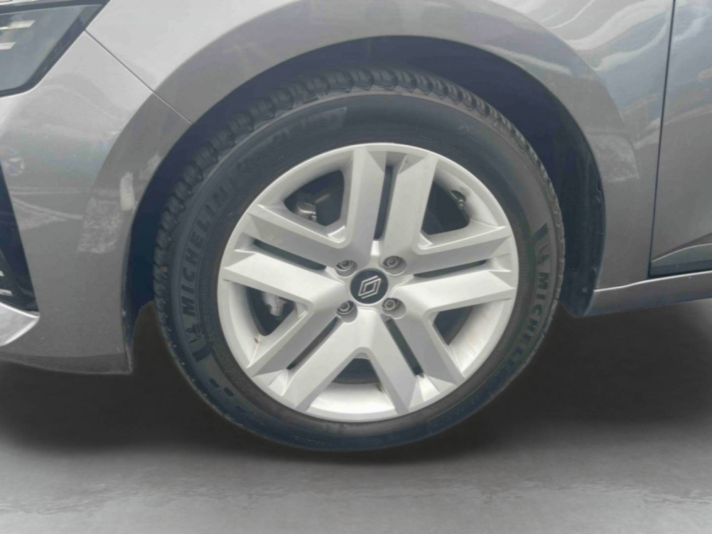 Acheter Renault Clio 5 Clio E-Tech full hybrid 145 Evolution 5p occasion dans les concessions du Groupe Faurie