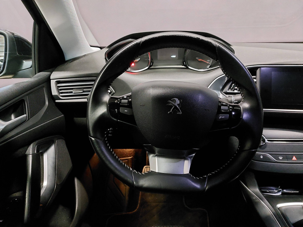 Acheter Peugeot 308 308 1.2 PureTech 130ch S&S BVM6 Allure 5p occasion dans les concessions du Groupe Faurie