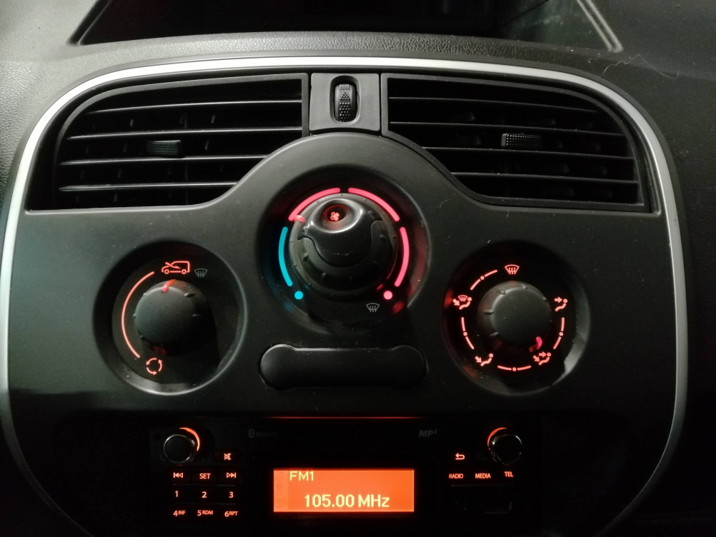 Acheter Renault Kangoo Express 2 KANGOO EXPRESS BLUE DCI 80 GENERIQUE 5p occasion dans les concessions du Groupe Faurie