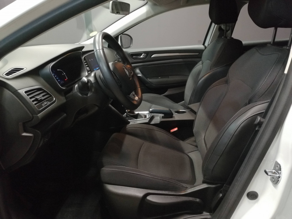Acheter Renault Megane 4 Megane IV Berline Blue dCi 115 EDC Evolution 5p occasion dans les concessions du Groupe Faurie