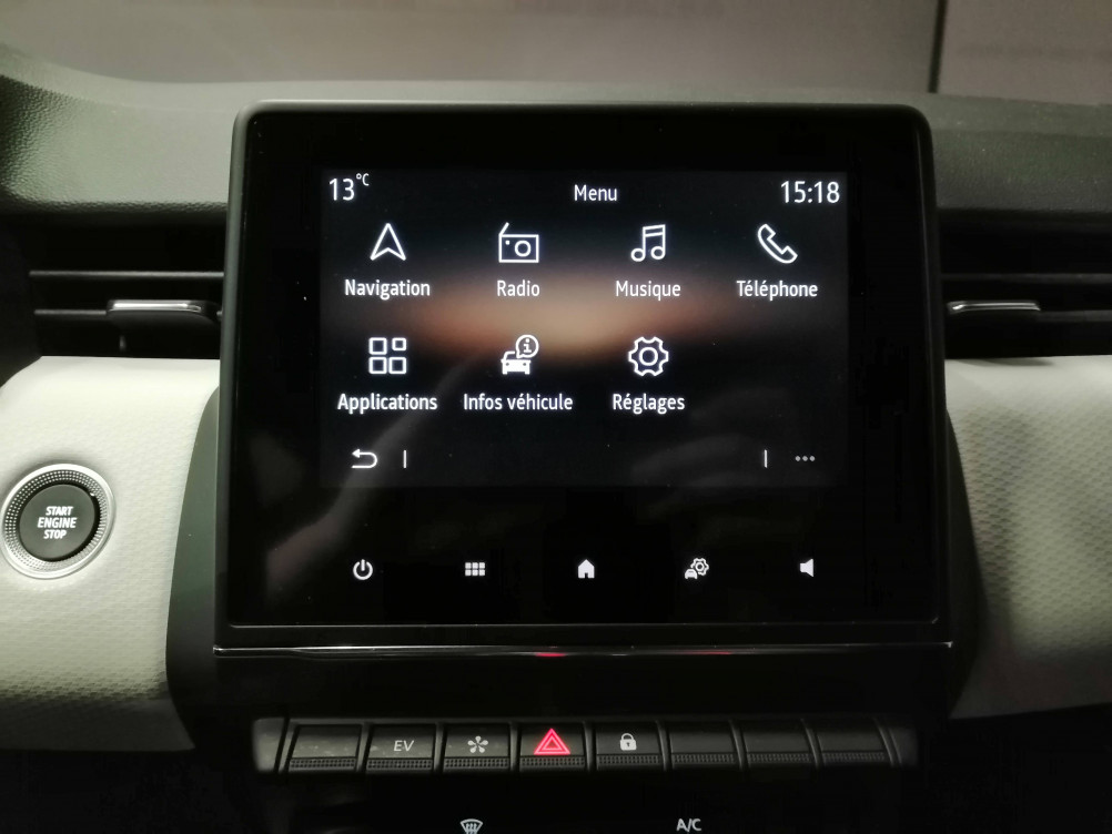 Acheter Renault Clio 5 Clio E-Tech 140 Intens 5p occasion dans les concessions du Groupe Faurie