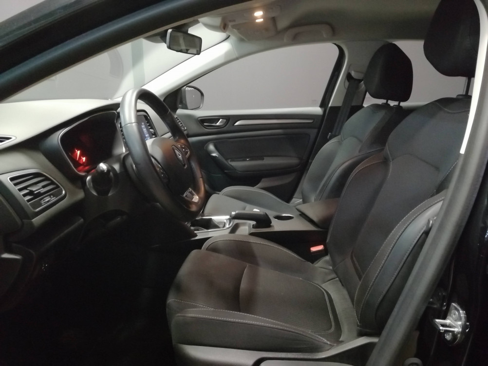 Acheter Renault Megane E-Tech Mégane IV Business Blue dCi 115 EDC Bac plastique Business 5p occasion dans les concessions du Groupe Faurie