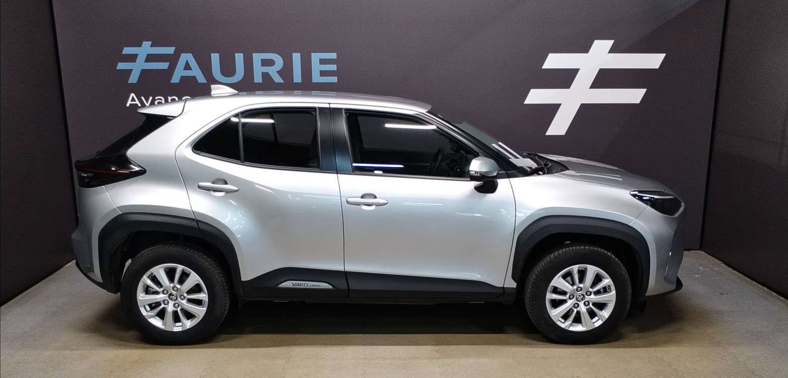Acheter Toyota Yaris Cross Yaris Cross Hybride 116h AWD-i Dynamic Business + Programme Beyond Zero Academy 5p occasion dans les concessions du Groupe Faurie