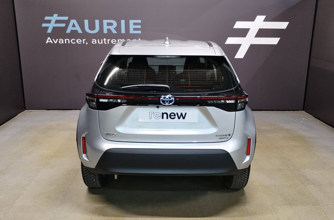 Acheter Toyota Yaris Cross Yaris Cross Hybride 116h AWD-i Dynamic Business + Programme Beyond Zero Academy 5p occasion dans les concessions du Groupe Faurie