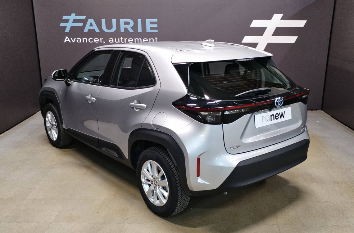 Acheter Toyota Yaris Cross Yaris Cross Hybride 116h AWD-i Dynamic Business + Programme Beyond Zero Academy 5p occasion dans les concessions du Groupe Faurie