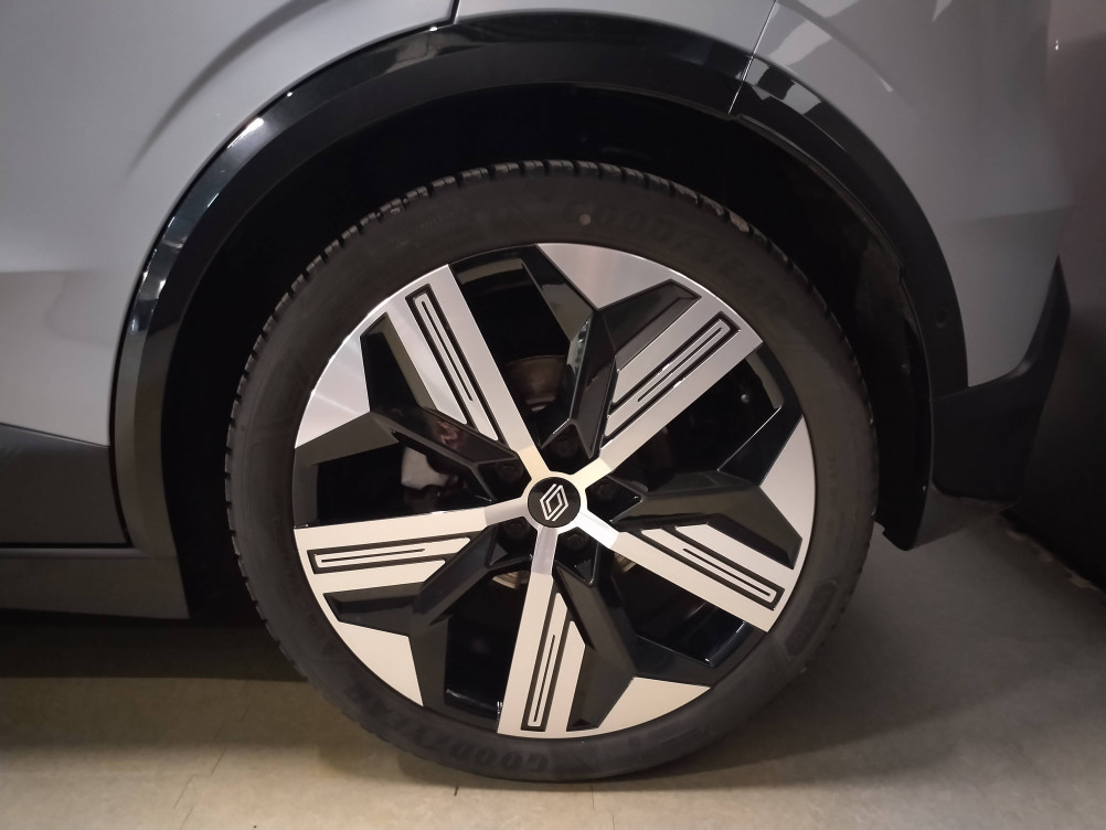 Acheter Renault Megane E-Tech Megane E-Tech EV60 220 ch super charge Iconic 5p occasion dans les concessions du Groupe Faurie