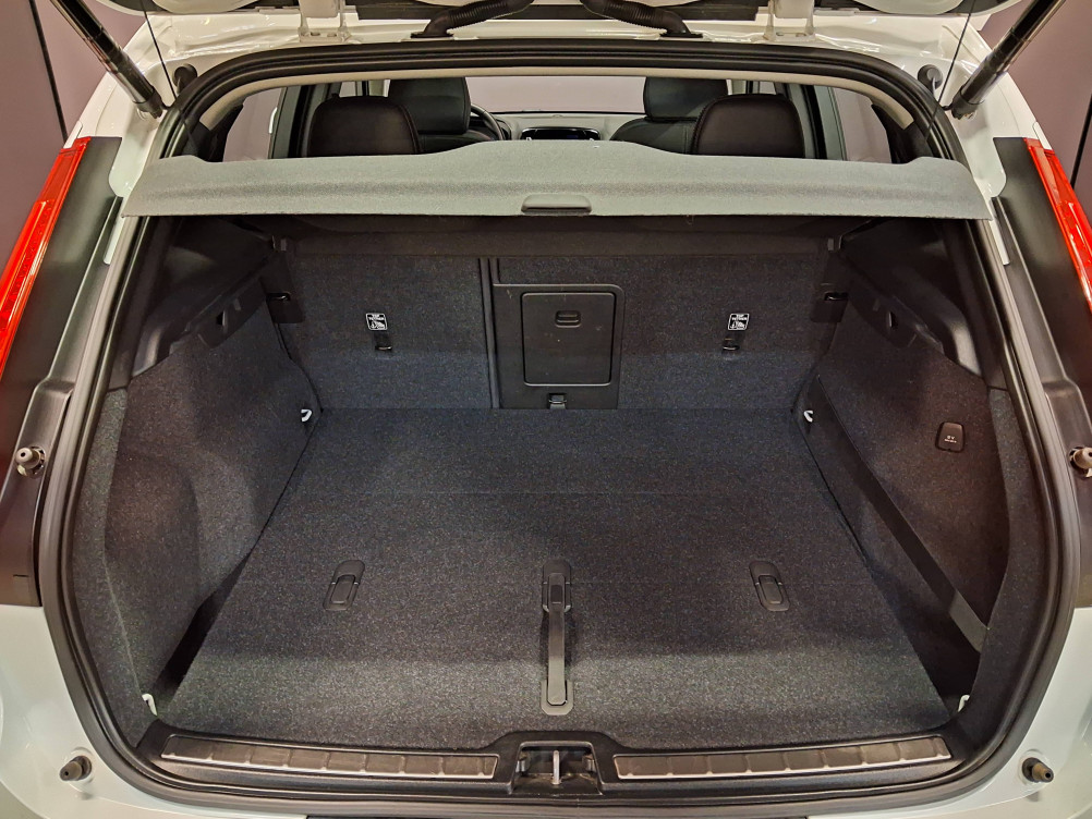 Acheter Volvo XC40 XC40 D3 AWD AdBlue 150 ch Geartronic 8 Inscription 5p occasion dans les concessions du Groupe Faurie