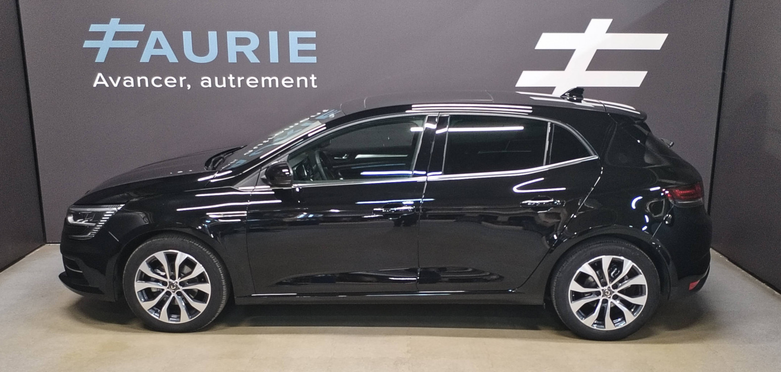 Acheter Renault Megane 4 Megane IV Berline Blue dCi 115 EDC Techno 5p occasion dans les concessions du Groupe Faurie