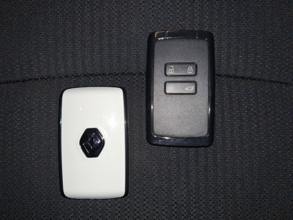 Acheter Renault Megane 4 Megane IV Berline Blue dCi 115 EDC Techno 5p occasion dans les concessions du Groupe Faurie