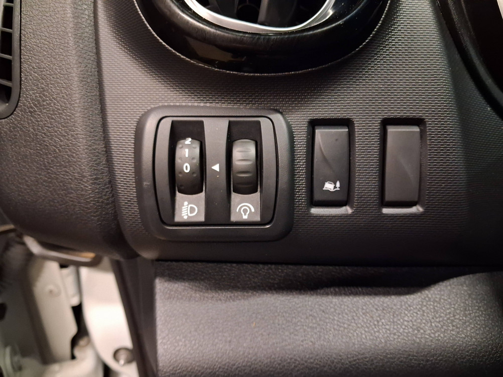 Acheter Renault Trafic 3 TRAFIC FGN L1H1 1000 KG DCI 120 GRAND CONFORT 4p occasion dans les concessions du Groupe Faurie
