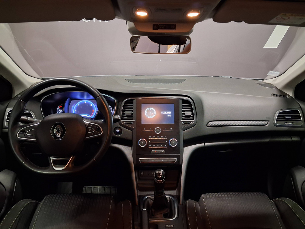 Acheter Renault Megane 4 Mégane IV Berline Blue dCi 115 Business 5p occasion dans les concessions du Groupe Faurie