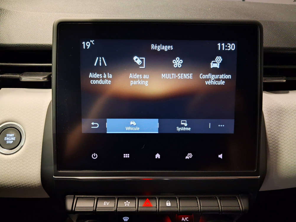 Acheter Renault Clio 5 Clio E-Tech full hybrid 145 Techno 5p occasion dans les concessions du Groupe Faurie