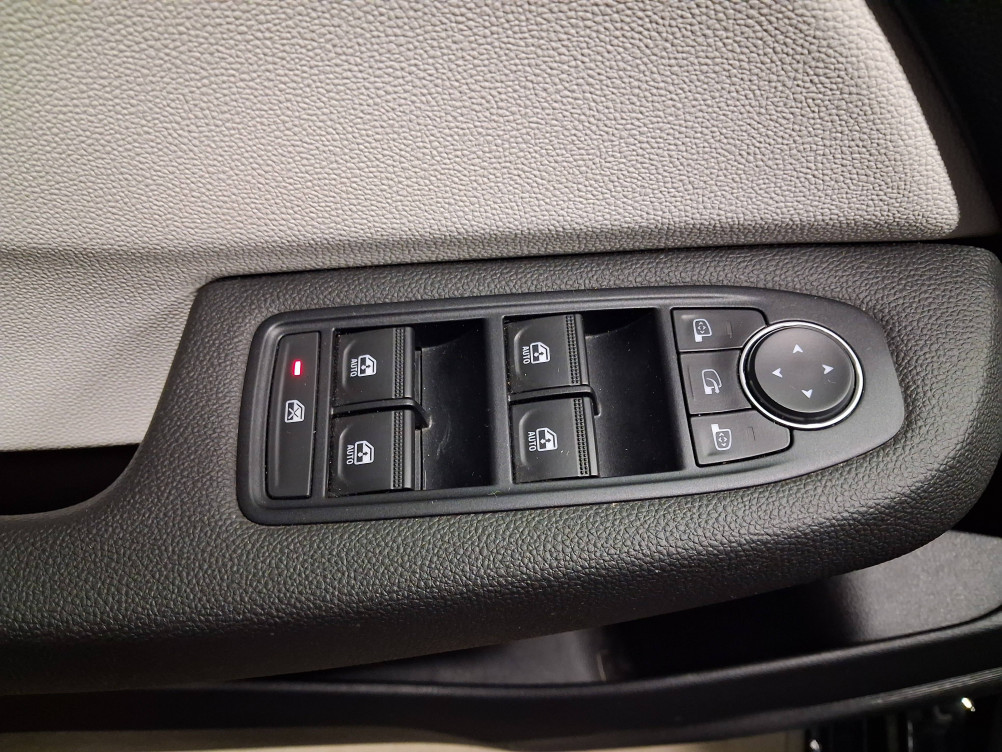 Acheter Renault Clio 5 Clio E-Tech 140 - 21N Intens 5p occasion dans les concessions du Groupe Faurie