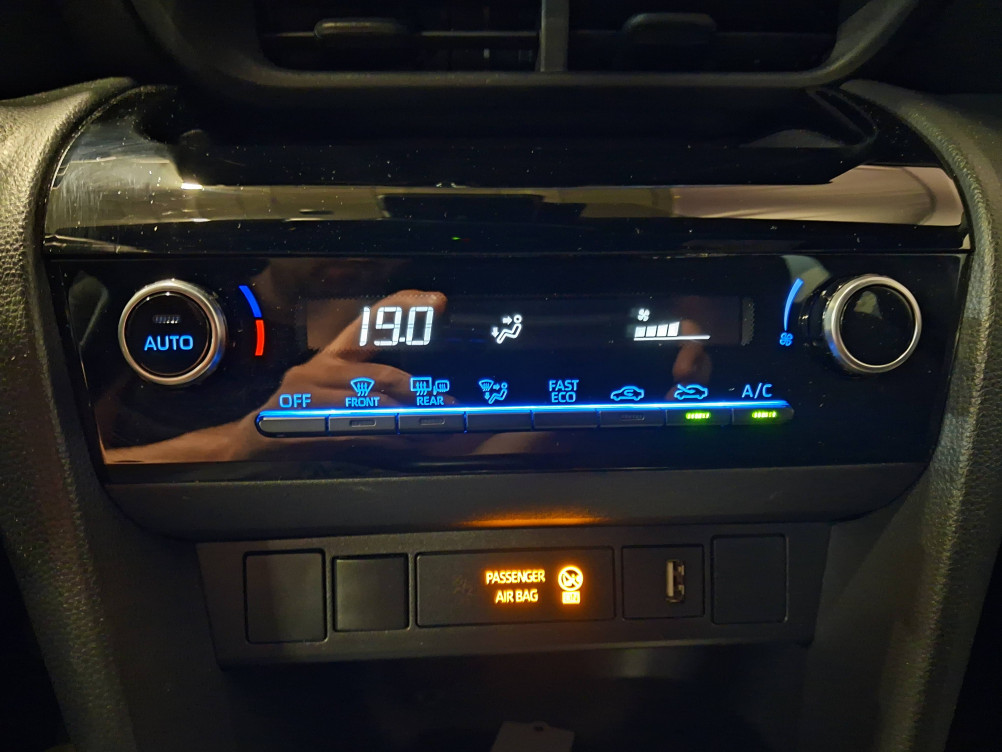 Acheter Toyota Yaris Cross Yaris Cross Hybride 116h 2WD Design 5p occasion dans les concessions du Groupe Faurie