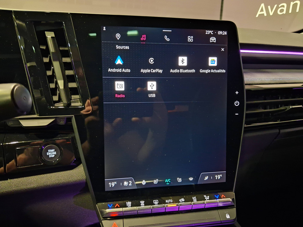 Acheter Renault Espace 6 Espace E-Tech hybrid 200 esprit Alpine 5p occasion dans les concessions du Groupe Faurie