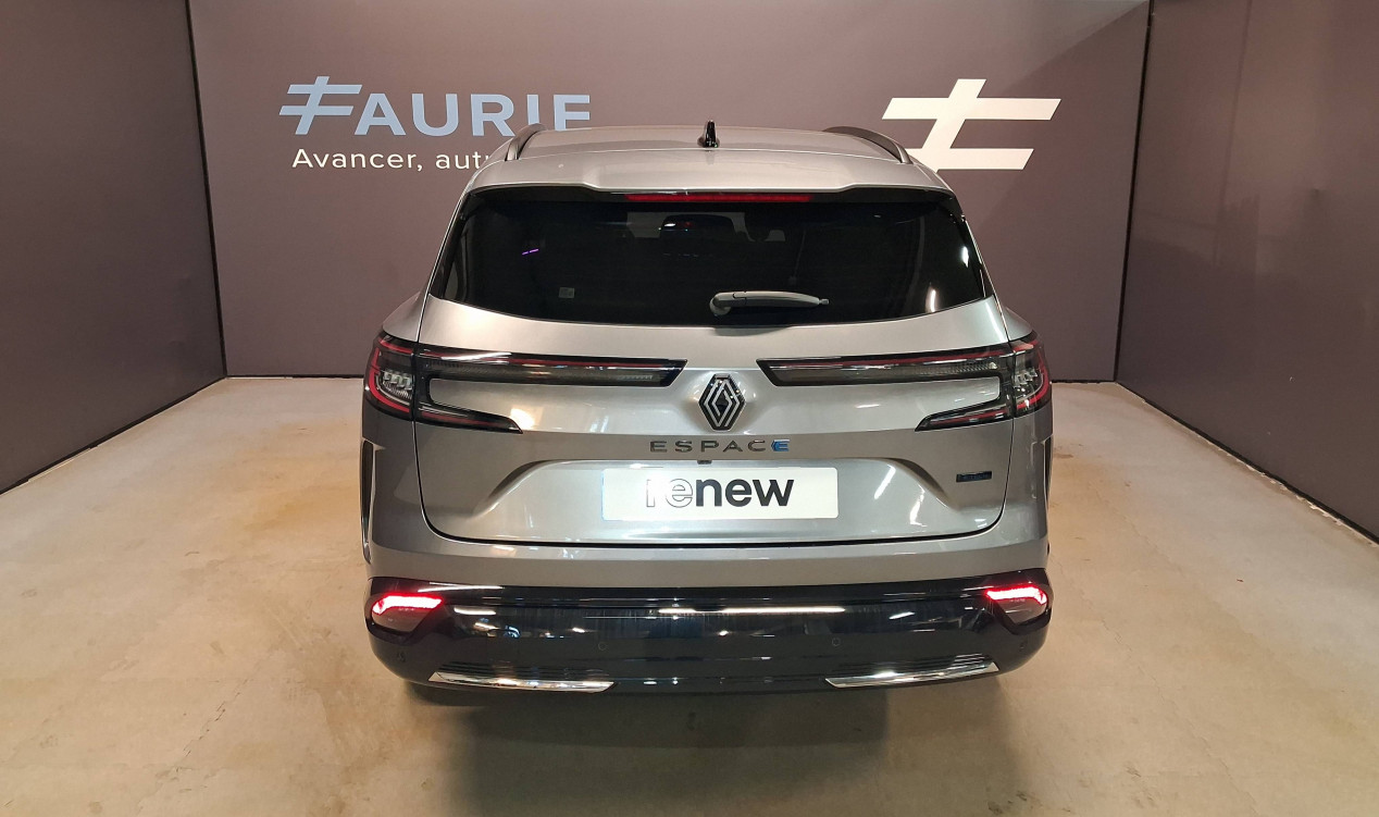 Acheter Renault Espace 6 Espace E-Tech hybrid 200 esprit Alpine 5p occasion dans les concessions du Groupe Faurie