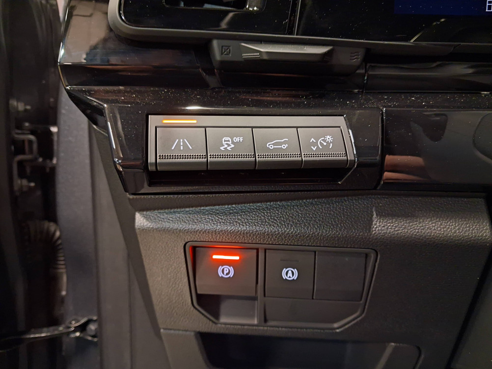 Acheter Renault Espace 6 Espace E-Tech hybrid 200 esprit Alpine 5p occasion dans les concessions du Groupe Faurie