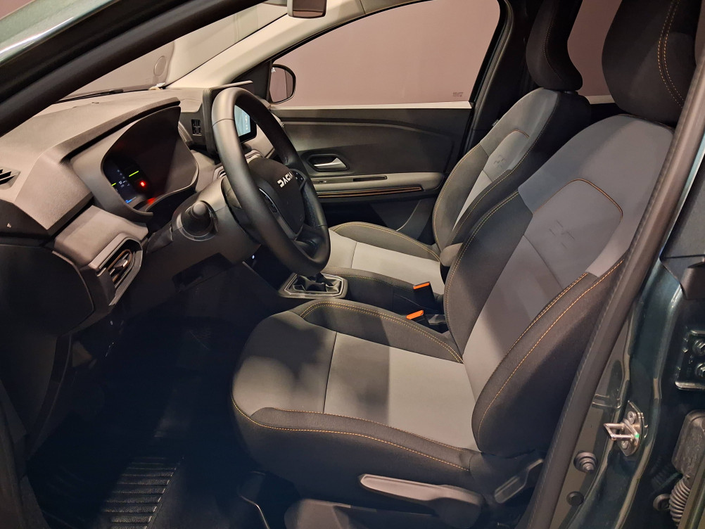 Acheter Dacia Jogger Jogger Hybrid 140 7 places GSR2 Extreme + 5p occasion dans les concessions du Groupe Faurie