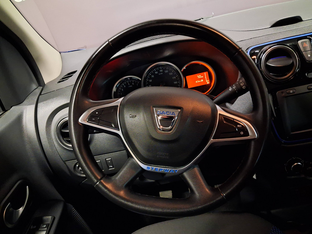 Acheter Dacia Lodgy Lodgy TCe 130 FAP 5 places 15 ans 5p occasion dans les concessions du Groupe Faurie