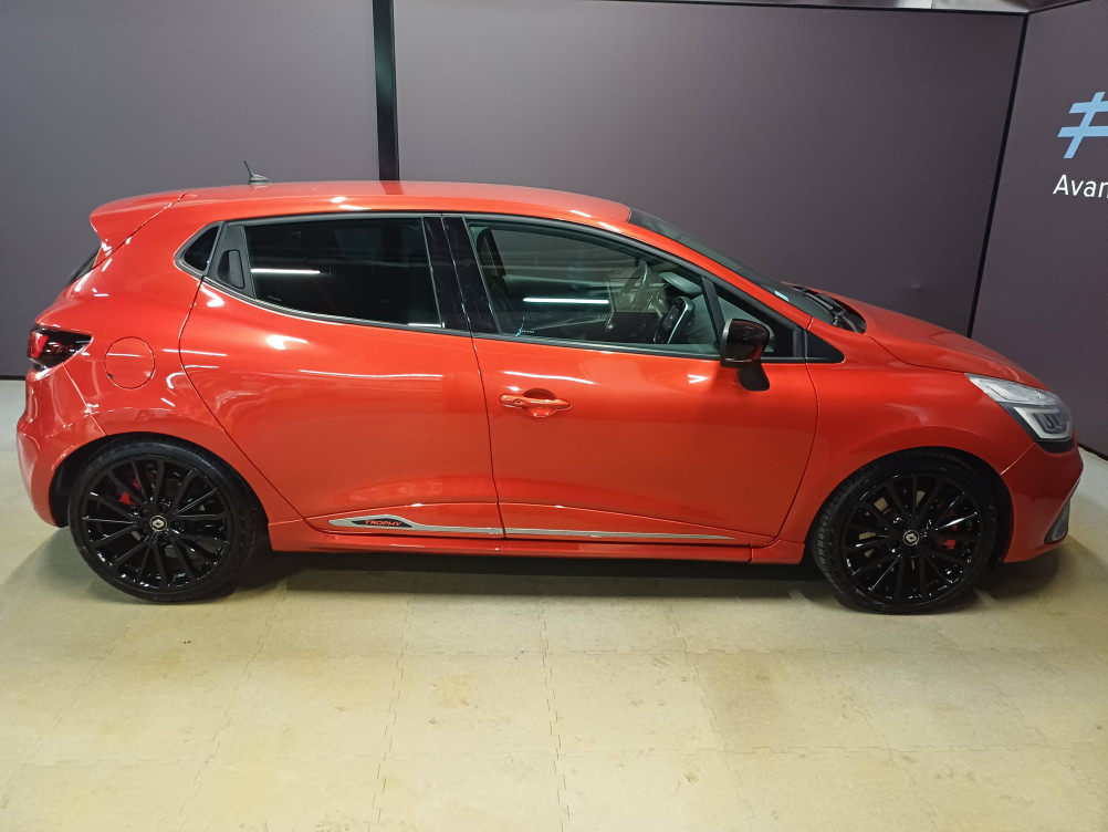 Acheter Renault Clio 4 Clio 1.6 Turbo 220 EDC RS Trophy 5p occasion dans les concessions du Groupe Faurie