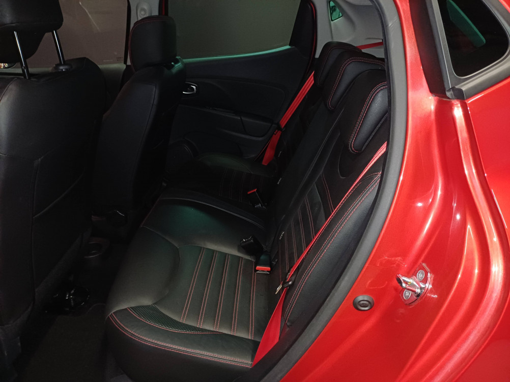 Acheter Renault Clio 4 Clio 1.6 Turbo 220 EDC RS Trophy 5p occasion dans les concessions du Groupe Faurie