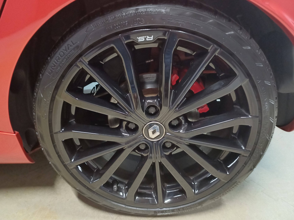 Acheter Renault Clio 4 Clio 1.6 Turbo 220 EDC RS Trophy 5p occasion dans les concessions du Groupe Faurie