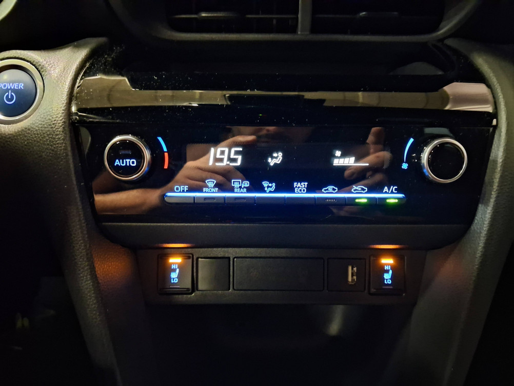 Acheter Toyota Yaris Cross Yaris Cross Hybride 116h 2WD Design 5p occasion dans les concessions du Groupe Faurie