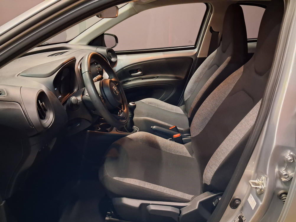 Acheter Toyota Aygo X Aygo X 1.0 VVT-i 72 Active Business 5p occasion dans les concessions du Groupe Faurie