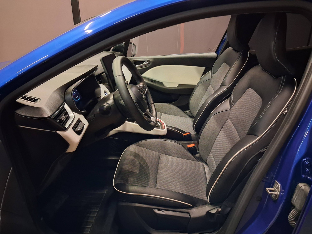 Acheter Renault Clio 5 Clio E-Tech full hybrid 145 Techno 5p occasion dans les concessions du Groupe Faurie
