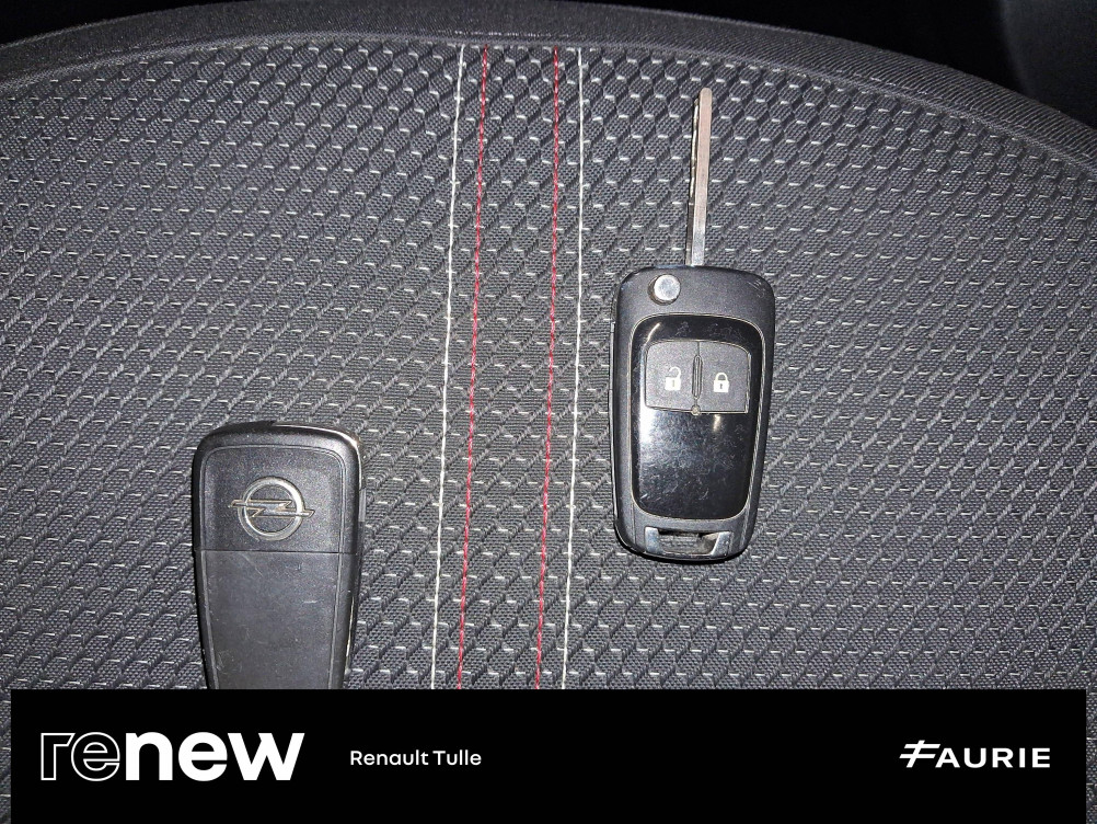 Acheter Opel Corsa E Corsa 1.4 Turbo 100 ch Black Edition 5p occasion dans les concessions du Groupe Faurie