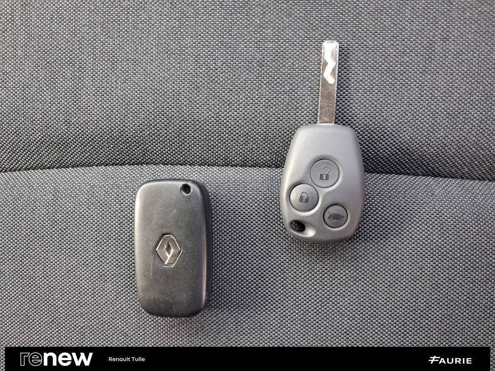 Acheter Renault Master 3 MASTER FGN TRAC F3500 L2H2 BLUE DCI 135 CONFORT 4p occasion dans les concessions du Groupe Faurie