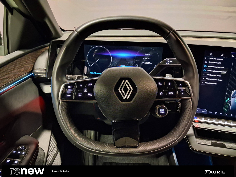 Acheter Renault Megane E-Tech Megane E-Tech EV60 220 ch optimum charge Iconic 5p occasion dans les concessions du Groupe Faurie