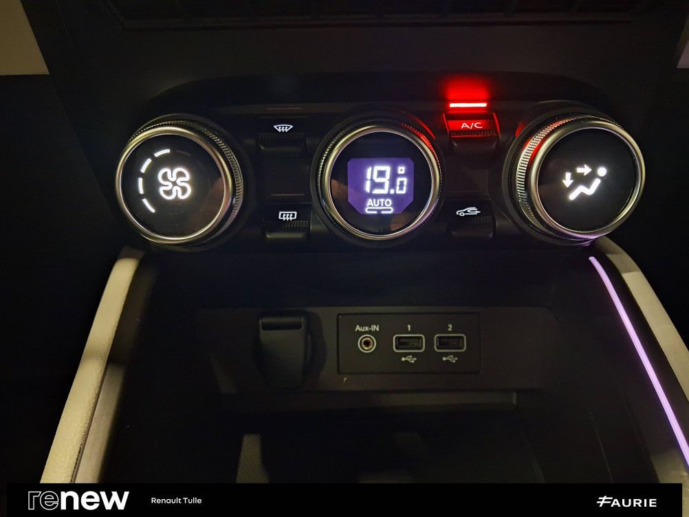 Acheter Renault Clio 5 Clio E-Tech full hybrid 145 Techno 5p occasion dans les concessions du Groupe Faurie