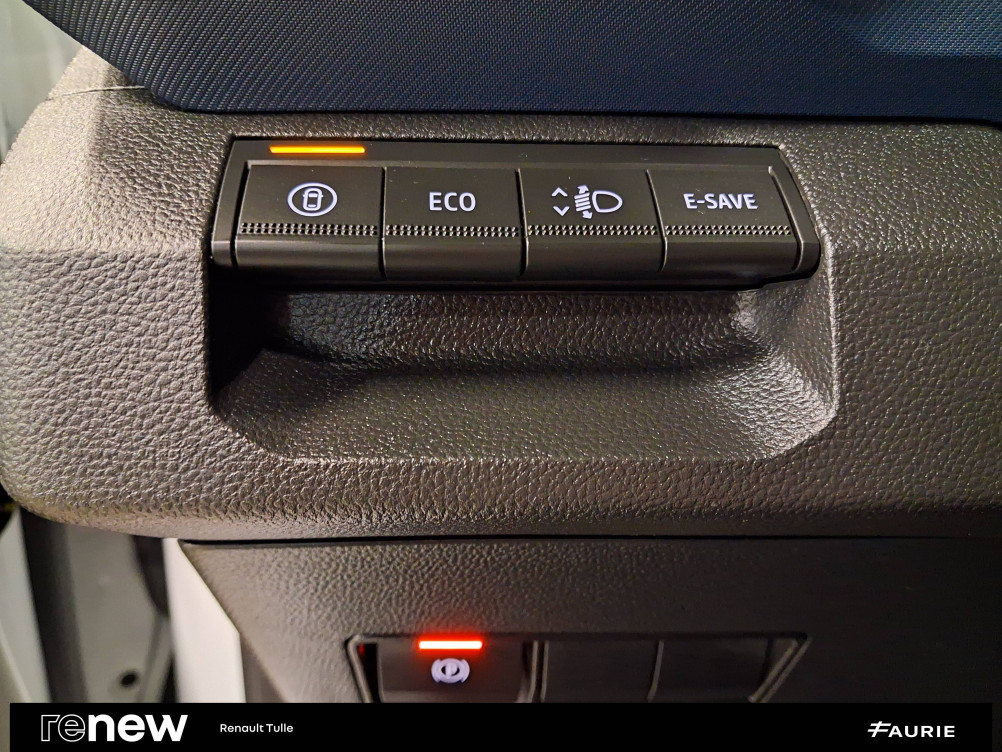 Acheter Dacia Duster Duster Hybrid 140 Journey 5p occasion dans les concessions du Groupe Faurie