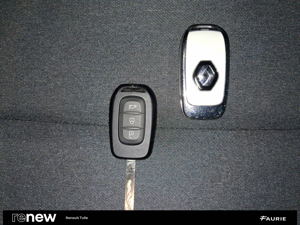 Acheter Renault Clio 5 Clio E-Tech 140 Business 5p occasion dans les concessions du Groupe Faurie