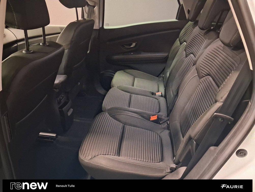 Acheter Renault Scenic 4 Scenic TCe 140 EDC Evolution 5p occasion dans les concessions du Groupe Faurie