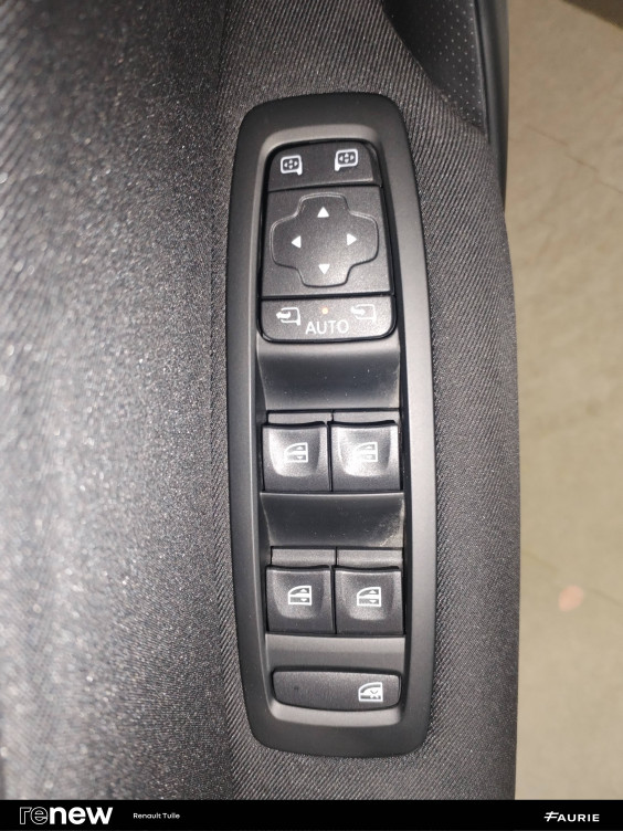 Acheter Renault Megane 4 Megane IV Berline Blue dCi 115 EDC Evolution 5p occasion dans les concessions du Groupe Faurie