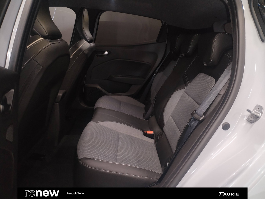 Acheter Renault Clio 5 Clio E-Tech full hybrid 145 ch GSR2 Techno 5p occasion dans les concessions du Groupe Faurie