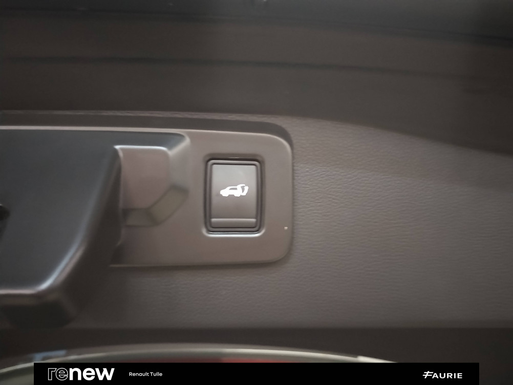 Acheter Renault Austral Austral E-Tech full hybrid 200 GSR2 Iconic esprit Alpine 5p occasion dans les concessions du Groupe Faurie