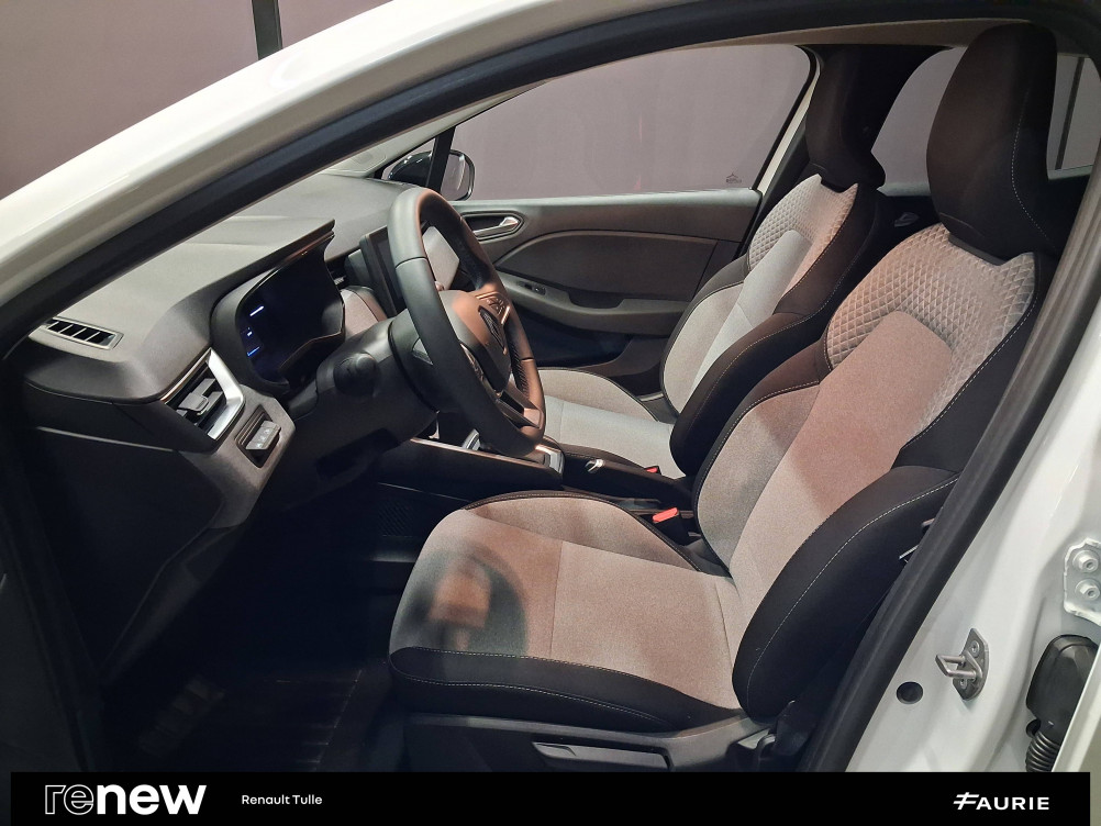 Acheter Renault Clio 5 Clio E-Tech full hybrid 145 Evolution 5p occasion dans les concessions du Groupe Faurie