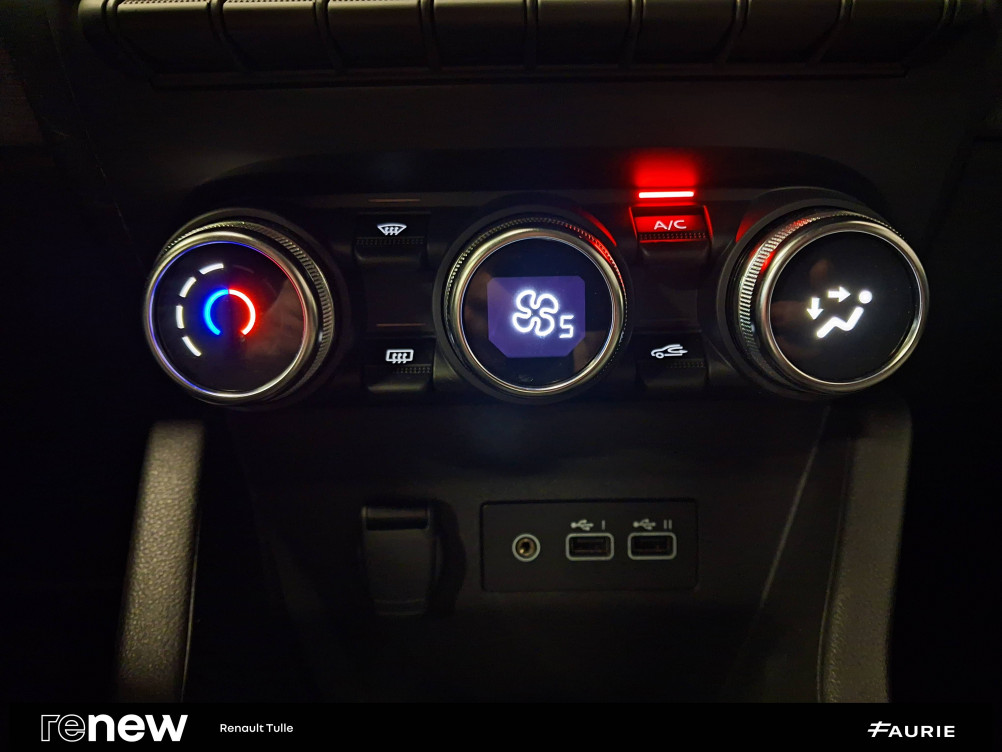 Acheter Renault Clio 5 Clio E-Tech full hybrid 145 Evolution 5p occasion dans les concessions du Groupe Faurie