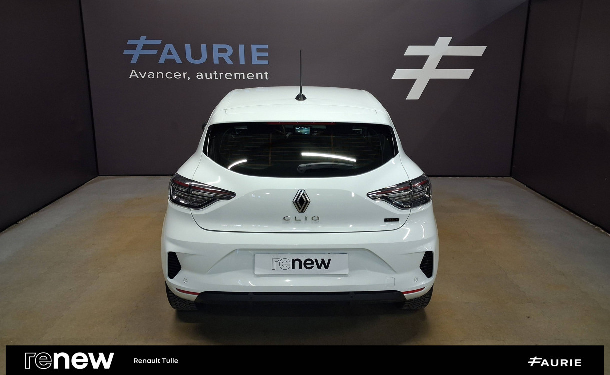 Acheter Renault Clio 5 Clio E-Tech full hybrid 145 Evolution 5p occasion dans les concessions du Groupe Faurie