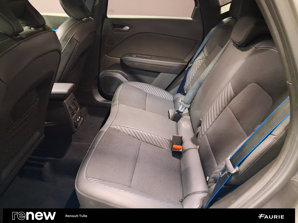 Acheter Renault Captur 2 Captur E-Tech full hybrid 145 ch esprit Alpine 5p occasion dans les concessions du Groupe Faurie