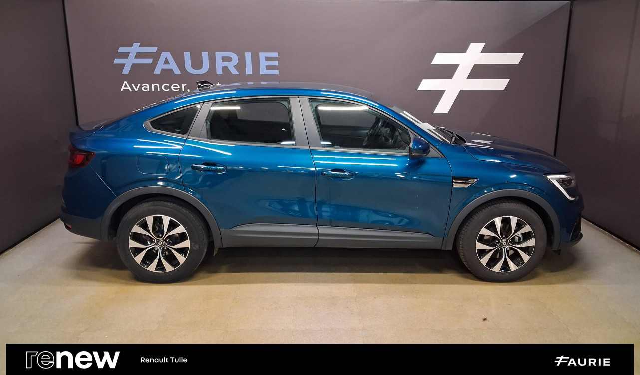 Acheter Renault Arkana Arkana E-Tech 145 Zen 5p occasion dans les concessions du Groupe Faurie